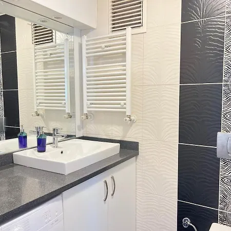 Apartamento One Bedroom *