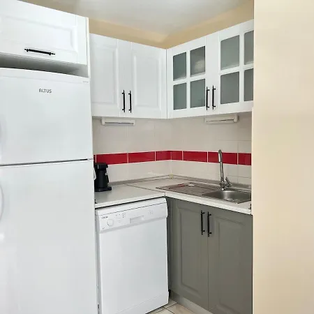 One Bedroom Apartment *